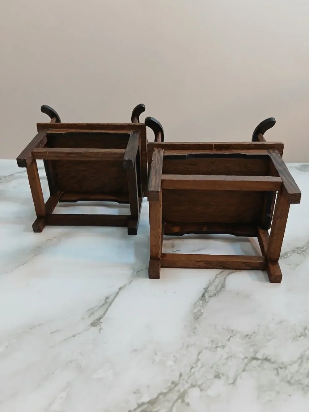 Set of 21:6 Scale Chinese Horseshoe Back Armchairs